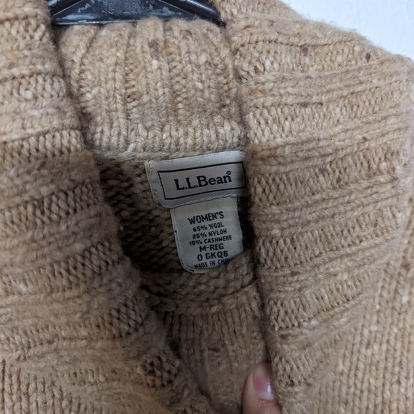 LL Bean wool/cashmere blend hvgwt turtleneck, sz L - Picture 2 of 2